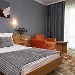 Отель Wela 4*