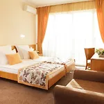 Wela Отель 4*